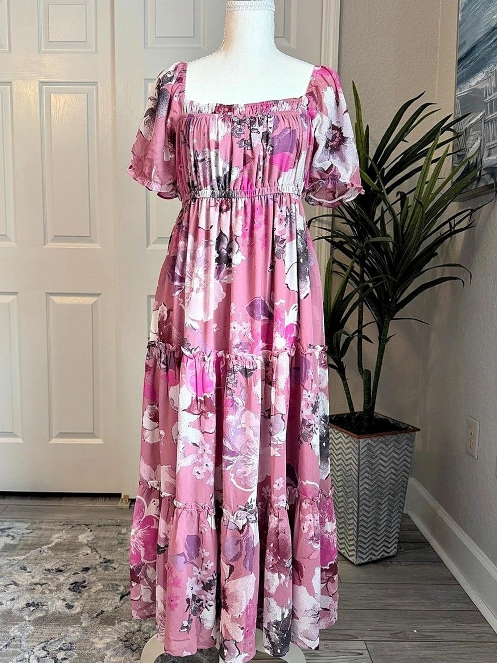 ONE THELAND Floral Maxi Dress in Pink Size Medium Like New